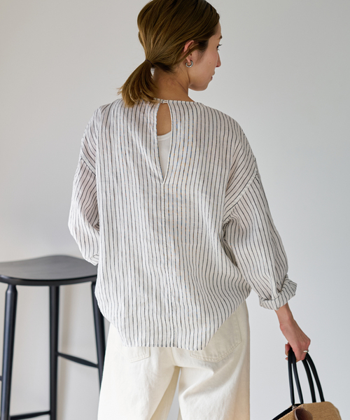 FRAMeWORK（フレームワーク）の「NEWフレンチリネンクルーネックプルオーバー（シャツ/ブラウス・レディース・ベージュ/ホワイト/ホワイト系その他・FREE）」の17枚目の写真