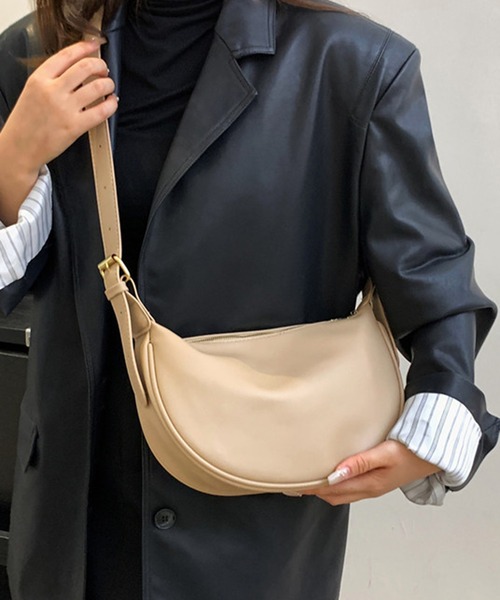 【25SS NEW】BALLY_women / Lock Me レザー ショルダーバッグ BALLYブラックレザーショルダーバッグ