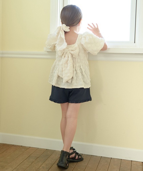 Lycee mine(リセマイン)の「ボリュームスリーブでふんわりブラウス(シャツ/ブラウス・キッズ・ピンク/アイボリー/ライトグリーン/ブラック・100cm/110cm/120cm/140cm/130cm/150cm)」の17枚目の写真