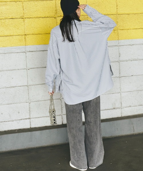 Auntie Rosa Holiday（アンティローザホリデー）の「オーバーサイズレギュラーカラーシャツ（シャツ/ブラウス・レディース・ライトブルー/ブルー/ホワイト/ピンク/ネイビー・FREE）」の15枚目の写真