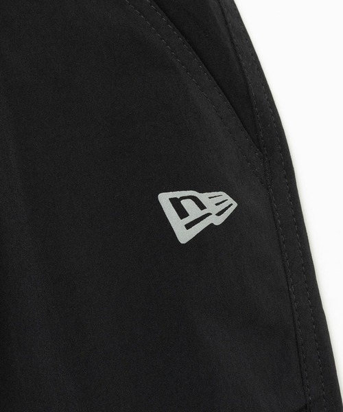 NEW ERA(ニューエラ)の「NEW ERA/ニューエラ ハーフパンツ ショートパンツ ショーツ ロゴ シンプル ナイロン ストレッチ 撥水 14121986(その他パンツ・メンズ・ブラック・L/XL/M)」の21枚目の写真
