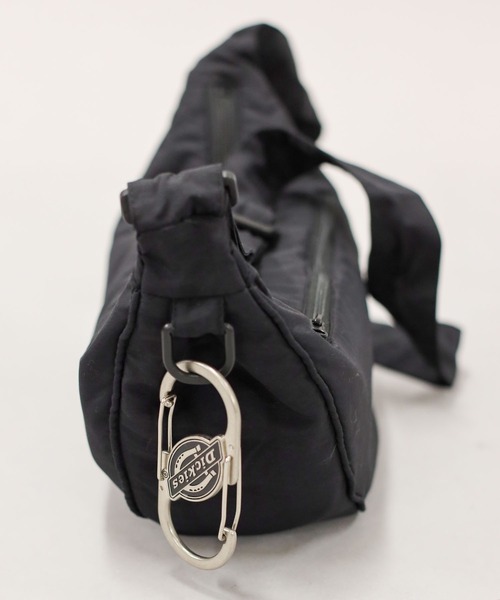 SPINNS（スピンズ）の「ナイロンバナナショルダーバッグ（ショルダーバッグ・メンズ・ブラック/グレー・ONESIZE）」の10枚目の写真