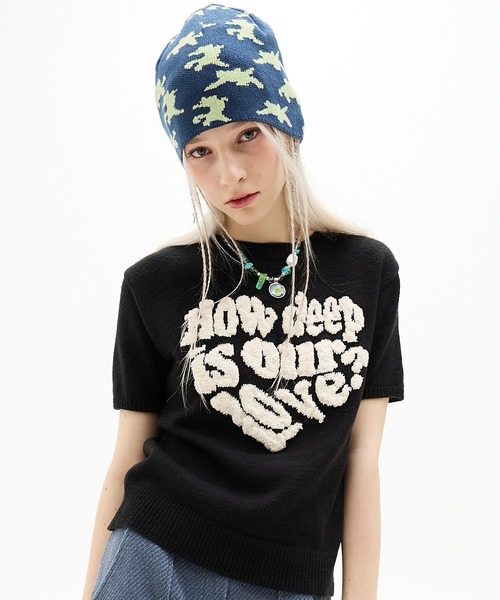 LUVISTRUE（ラヴイズトゥルー）の「DN BOUCLE LOVE KNIT（ニット/セーター・レディース・ネイビー/アイボリー/ブラック・FREE）」の3枚目の写真