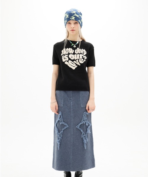 LUVISTRUE（ラヴイズトゥルー）の「DN BOUCLE LOVE KNIT（ニット/セーター・レディース・ネイビー/アイボリー/ブラック・FREE）」の11枚目の写真