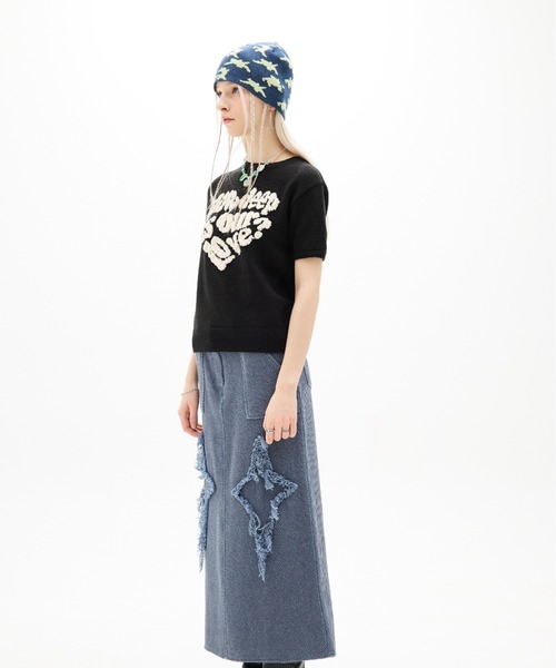 LUVISTRUE（ラヴイズトゥルー）の「DN BOUCLE LOVE KNIT（ニット/セーター・レディース・ネイビー/アイボリー/ブラック・FREE）」の12枚目の写真