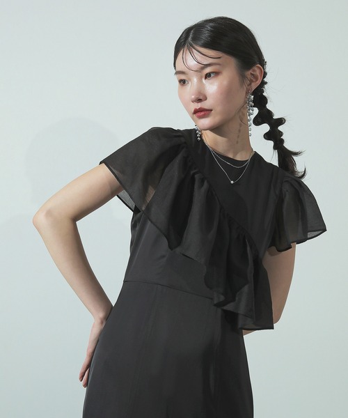 Kana（カナ）の「デコレーション フリルシフォン マーメイド ワンピース パーティー ドレス 結婚式 お呼ばれ オケージョン（ドレス・レディース・ブラック×ベージュ/ブラック/ブルー・M）」の4枚目の写真