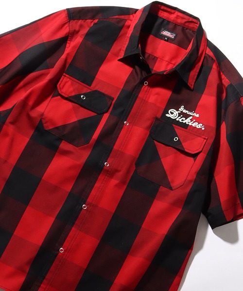 Dickies（ディッキーズ）の「【GENUINE DICKIES/ジェニュインディッキーズ】T/Cツイル刺繍入りチェック・ストライプワーク半袖シャツ（シャツ/ブラウス・メンズ・ブラック系/ネイビー系/ホワイト系/レッド系・M/L/XL）」の18枚目の写真