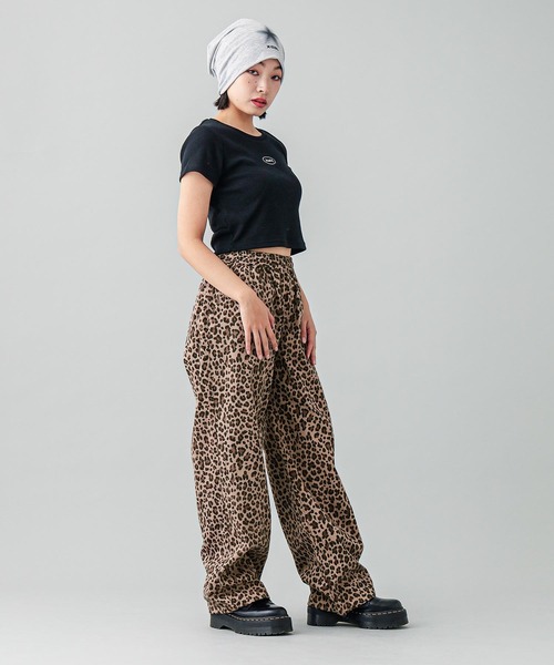 X-girl（エックスガール）の「BACK SLIT S/S TOP（Tシャツ/カットソー・レディース・ブラック/ホワイト・S/M）」の20枚目の写真