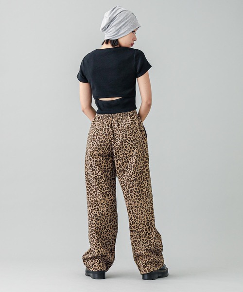 X-girl（エックスガール）の「BACK SLIT S/S TOP（Tシャツ/カットソー・レディース・ブラック/ホワイト・S/M）」の4枚目の写真