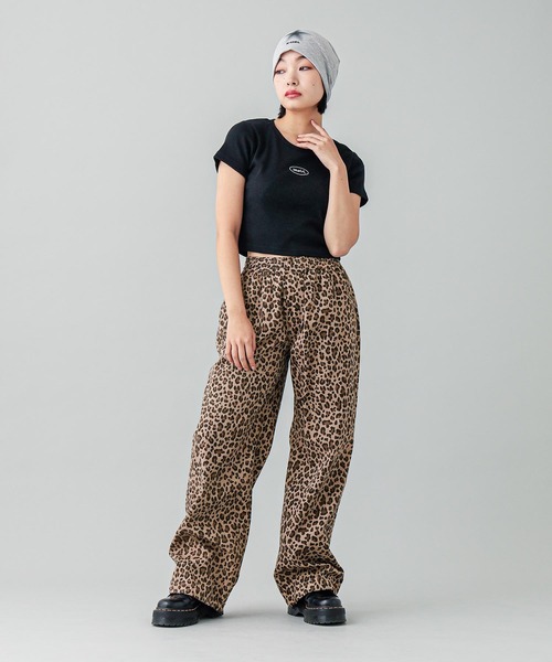 X-girl（エックスガール）の「BACK SLIT S/S TOP（Tシャツ/カットソー・レディース・ブラック/ホワイト・S/M）」の19枚目の写真