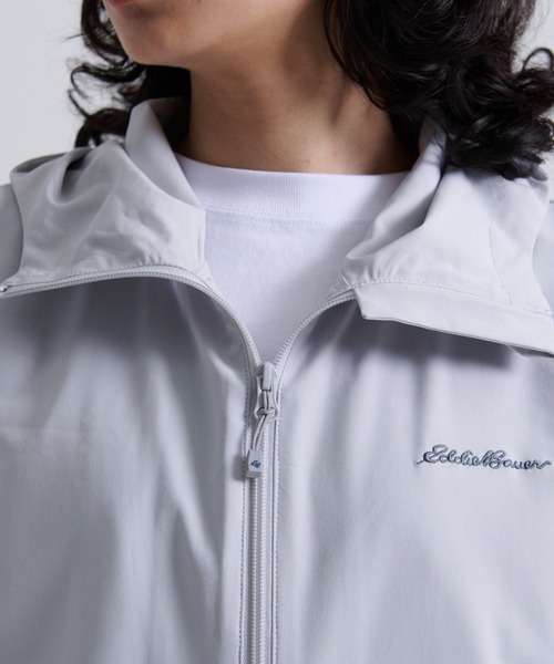 Eddie Bauer(エディーバウアー)の「サンライト UPF フーディ(マウンテンパーカー・レディース・ブラック/スモークグレー・L/M/S)」の4枚目の写真