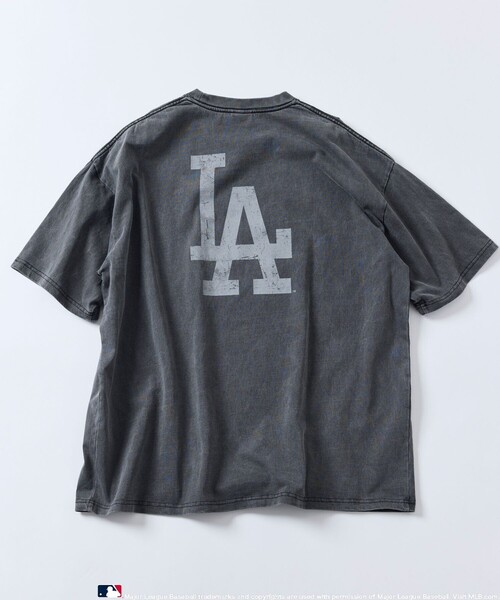 FREAK'S STORE（フリークスストア）の「限定展開 MLB/メジャーリーグベースボール 別注 ビッグシルエット ピグメントダイ バックプリントTシャツ（Tシャツ/カットソー・メンズ・ブラック系その他3/ブラック系その他/ブラック系その他2・LARGE/MEDIUM/SMALL）」の11枚目の写真