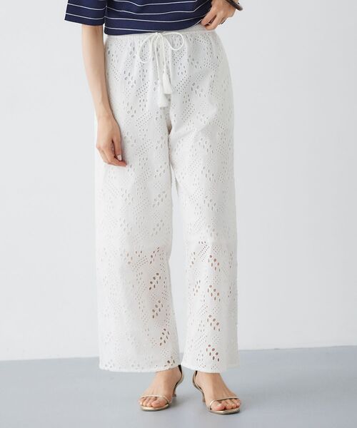 le.coeur blanc（ルクールブラン）の「Fanaka カットワークレースパンツ（その他パンツ・レディース・ブラック/オフホワイト・38）」の4枚目の写真