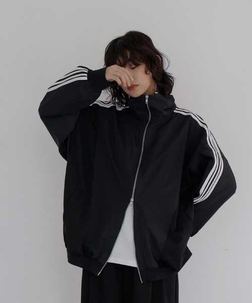 hellam（へラム）の「ナイロン異素材トラックジャケット（ナイロンジャケット・レディース・ブラック/ホワイト・FREE）」の2枚目の写真