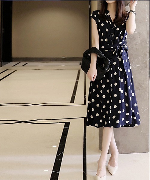 gossip!ロサンゼルス(ゴシップロサンゼルス)の「Vネックドットワンピース(ワンピース・レディース・ネイビー・M/S/L)」の3枚目の写真
