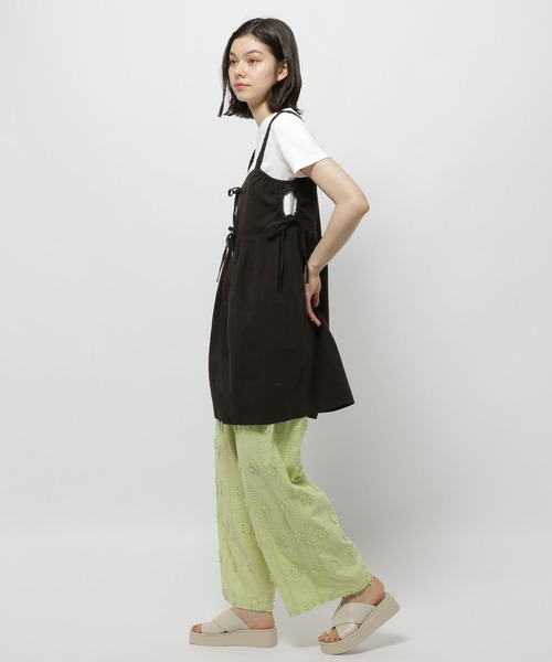 niko and...（ニコアンド）の「2WAYサイドオープンキャミソール（キャミソール・レディース・アイボリー/ブラック・FREE）」の6枚目の写真