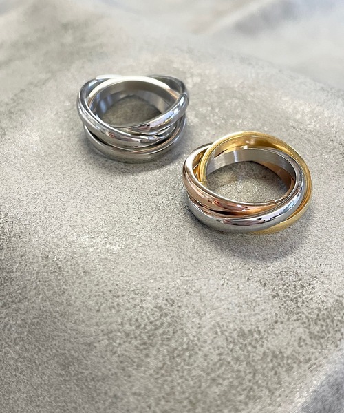 PARKS TOKYO SELECT(パークストウキョウセレクト)の「金属アレルギー対応 サージカルステンレス/316L トリプルクロス(3連)リング(リング・レディース・ゴールド/ゴールド系その他/シルバー・7号/10号/12号/15号)」の4枚目の写真