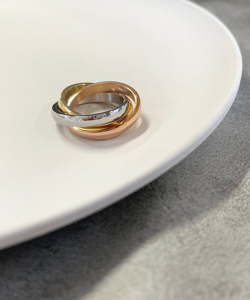 PARKS TOKYO SELECT(パークストウキョウセレクト)の「金属アレルギー対応 サージカルステンレス/316L トリプルクロス(3連)リング(リング・レディース・ゴールド/ゴールド系その他/シルバー・7号/10号/12号/15号)」の8枚目の写真