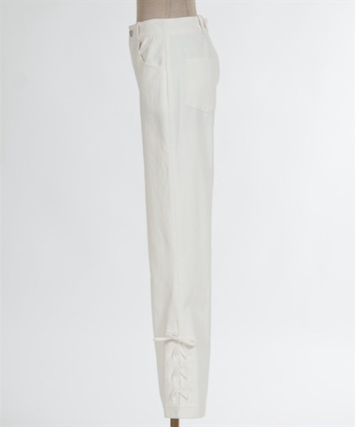 axes femme POETIQUE（アクシーズファムポエティック）の「レースアップデニムパンツ（デニムパンツ・レディース・ブラック/インディゴブルー/ホワイト・MEDIUM）」の17枚目の写真