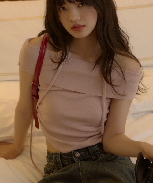 GIUNON（ジウノン）の「flower tie set off shoulder / フラワータイセットオフショルダー（Tシャツ/カットソー・レディース・ブラック/ピンク/アイボリー・FREE）」の14枚目の写真