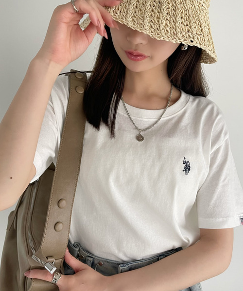 U.S. POLO ASSN.（ユーエスポロアッスン）の「U.S. POLO ASSN. 10色展開 大人気のワンポイント刺繍 コンパクトシルエット ベーシック Tシャツ（Tシャツ/カットソー・レディース・ブラック系/ホワイト/ブラック/ベージュ/グリーン/ピンク/ネイビー/ライトピンク/グレー/ライトブルー・M/L/S）」の16枚目の写真