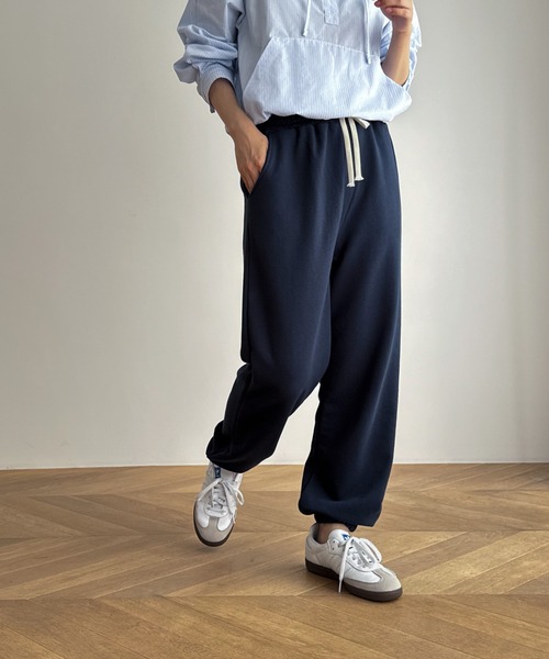 CANAL JEAN(キャナルジーン)の「El mar 裏毛ジョガーパンツ(スウェットパンツ・レディース・ヘザーグレー/ネイビー・ONE SIZE)」の2枚目の写真