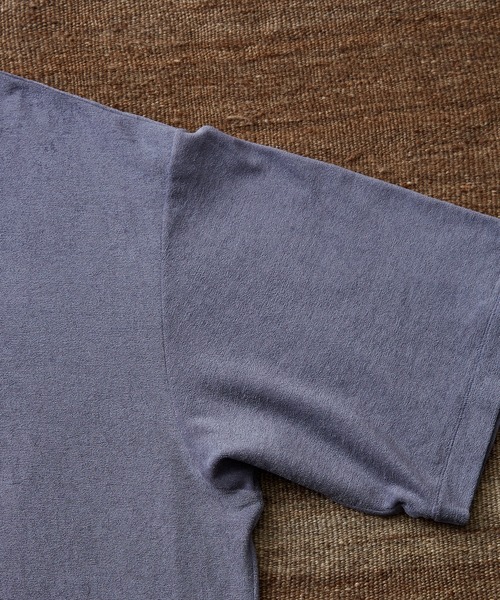 WILD LIFE TAILOR Adam et Rope'（ワイルドテーラーアダムエロペ　）の「【WILD LIFE TAILOR】強撚コットン パイル ハーフスリーブ ポロシャツ / セットアップ対応（ポロシャツ・メンズ・ライトグリーン/パープル系その他/チャコールグレー・L/M）」の11枚目の写真