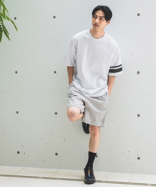 HEREIAM（ヘレイアム）の「【HEREIAM MEN】接触冷感＆吸水速乾／スリーブラインTEE（Tシャツ/カットソー・メンズ・ホワイト/ブラック・MEDIUM/LARGE）」の4枚目の写真