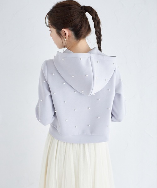 tocco closet(トッコ クローゼット)の「パール付きダブルジップダンボールパーカー(パーカー・レディース・ピンクベージュ/ブラック/グレー/オフホワイト・M)」の11枚目の写真