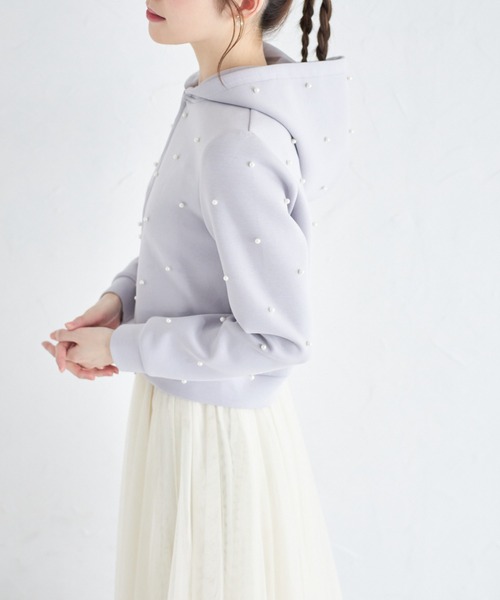 tocco closet(トッコ クローゼット)の「パール付きダブルジップダンボールパーカー(パーカー・レディース・ピンクベージュ/ブラック/グレー/オフホワイト・M)」の12枚目の写真