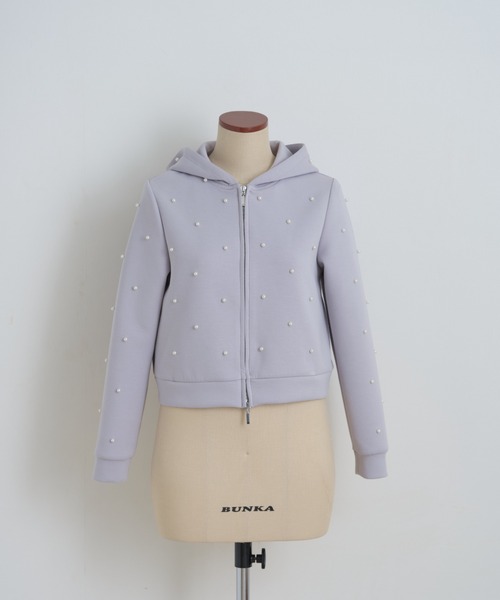 tocco closet(トッコ クローゼット)の「パール付きダブルジップダンボールパーカー(パーカー・レディース・ピンクベージュ/ブラック/グレー/オフホワイト・M)」の21枚目の写真