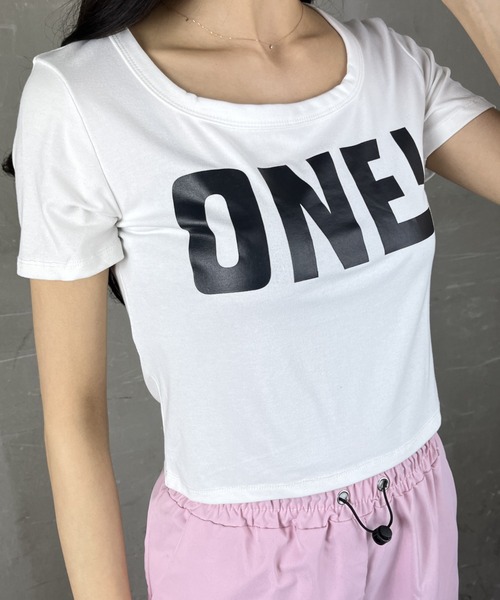 tolene(トレネ)の「華奢見えプリント半袖Tシャツ(Tシャツ/カットソー・レディース・グリーン/ブラック/ピンク/ホワイト・FREE)」の2枚目の写真