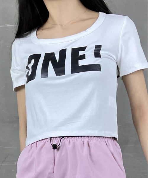 tolene(トレネ)の「華奢見えプリント半袖Tシャツ(Tシャツ/カットソー・レディース・グリーン/ブラック/ピンク/ホワイト・FREE)」の18枚目の写真