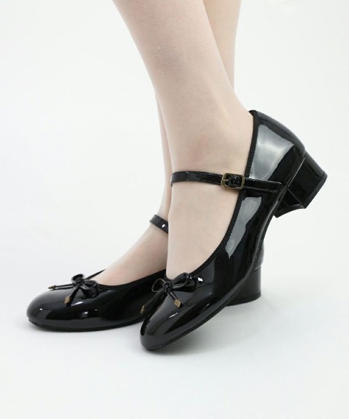 F i.n.t（フィント）の「【晴雨兼用】リボンストラップレインパンプス（レインシューズ・レディース・ネイビー×ホワイト/モカ/ブラック・S/M/L）」の21枚目の写真