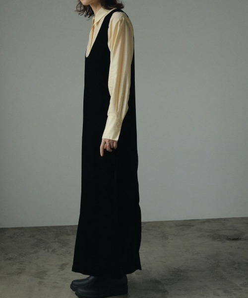 anuke（アンヌーク）の「anuke　Velour Balloon Onepiece ベロアバルーンワンピース/62420303（ワンピース・レディース・ブラック・36/38）」の8枚目の写真