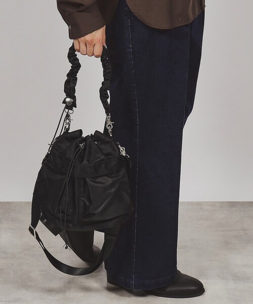 tk.TAKEO KIKUCHI（ティーケータケオキクチ）の「◆ドロストヘルメットバッグ（ショルダーバッグ・メンズ・ブラック系/グレー系その他/ブラック・00）」の13枚目の写真