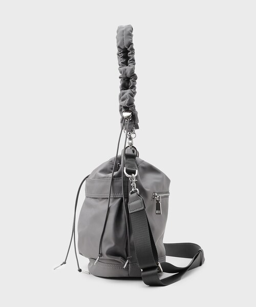 tk.TAKEO KIKUCHI（ティーケータケオキクチ）の「◆ドロストヘルメットバッグ（ショルダーバッグ・メンズ・ブラック系/グレー系その他/ブラック・00）」の18枚目の写真