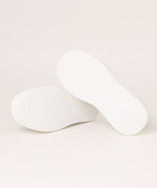 repipi armario（レピピ アルマリオ）の「ローテクアツゾコスニーカー（スニーカー・キッズ・ブラック/ミント/ホワイト・MEDIUM/SMALL/LARGE）」の4枚目の写真