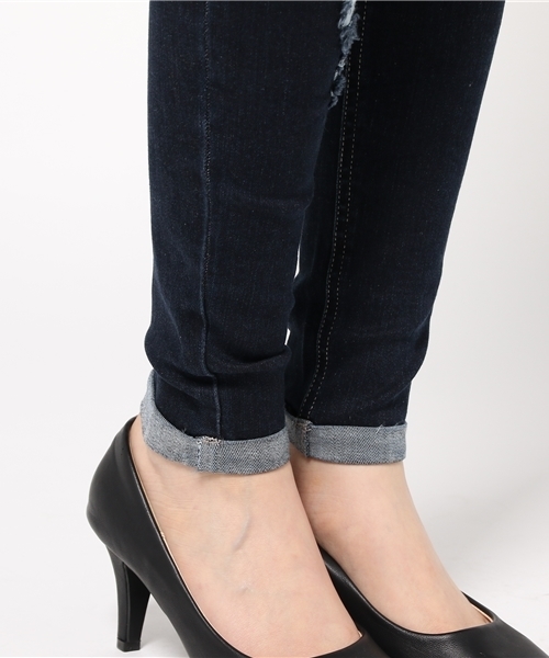 mystic(ミスティック)の「【mystic】ダメージデニムスキニー(デニムパンツ・レディース・ネイビー/ブルー・2/0/1)」の9枚目の写真