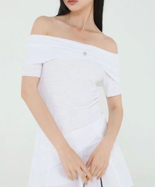 ニット セーター 「Uglyshadow」UNBALANCED KNIT OFF SHOULDER レディース UGLY SHADOW ニット セーター 「Uglyshadow」UNBALANCED KNIT