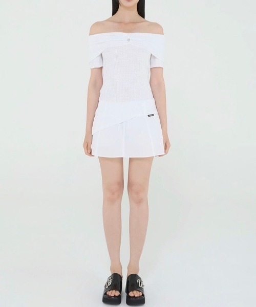 UGLY SHADOW(アグリーシャドウ)の「【Uglyshadow】UNBALANCED KNIT OFF SHOULDER(ニット/セーター・レディース・ブラック/グレー/ホワイト・ONE SIZE)」の11枚目の写真