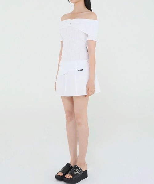 UGLY SHADOW(アグリーシャドウ)の「【Uglyshadow】UNBALANCED KNIT OFF SHOULDER(ニット/セーター・レディース・ブラック/グレー/ホワイト・ONE SIZE)」の12枚目の写真