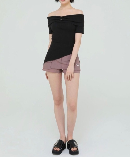 UGLY SHADOW(アグリーシャドウ)の「【Uglyshadow】UNBALANCED KNIT OFF SHOULDER(ニット/セーター・レディース・ブラック/グレー/ホワイト・ONE SIZE)」の19枚目の写真