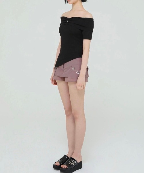 UGLY SHADOW(アグリーシャドウ)の「【Uglyshadow】UNBALANCED KNIT OFF SHOULDER(ニット/セーター・レディース・ブラック/グレー/ホワイト・ONE SIZE)」の21枚目の写真