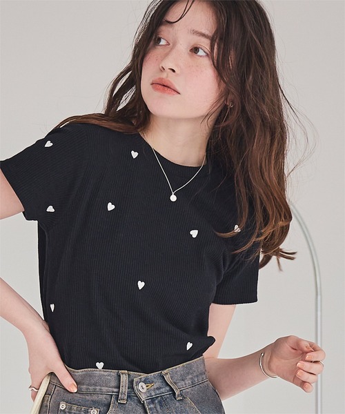 titivate(ティティベイト)の「ハート柄刺繍Tシャツ(Tシャツ/カットソー・レディース・ブラック系その他/ホワイト系その他/ホワイト系その他2/ホワイト系その他3・M)」の18枚目の写真