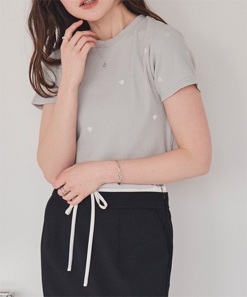 titivate(ティティベイト)の「ハート柄刺繍Tシャツ(Tシャツ/カットソー・レディース・ブラック系その他/ホワイト系その他/ホワイト系その他2/ホワイト系その他3・M)」の15枚目の写真