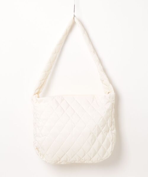 GORGE(ゴージ)の「《ふわっと軽いキルティング》レディース キルティングショルダーバッグ 大容量 軽量 トレンド 春夏秋冬(ショルダーバッグ・レディース・ブラック/オフホワイト・F)」の10枚目の写真