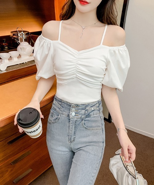 gossip!ロサンゼルス(ゴシップロサンゼルス)の「パフスリーブ ギャザー トップス(Tシャツ/カットソー・レディース・ブラック/ホワイト・FREE)」の9枚目の写真