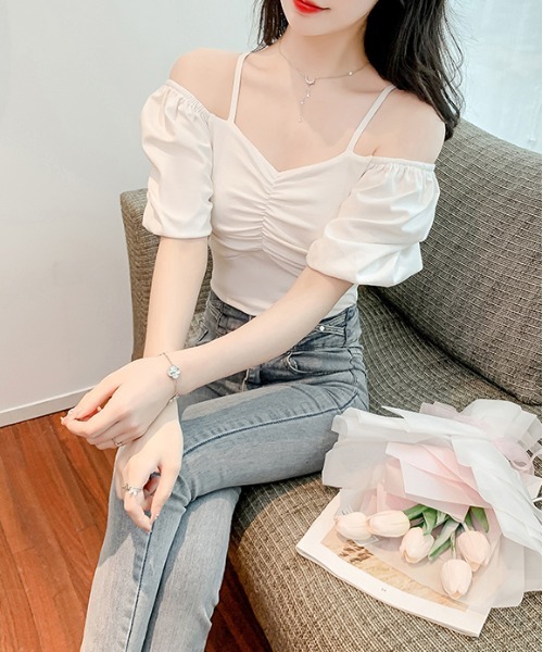 gossip!ロサンゼルス(ゴシップロサンゼルス)の「パフスリーブ ギャザー トップス(Tシャツ/カットソー・レディース・ブラック/ホワイト・FREE)」の13枚目の写真