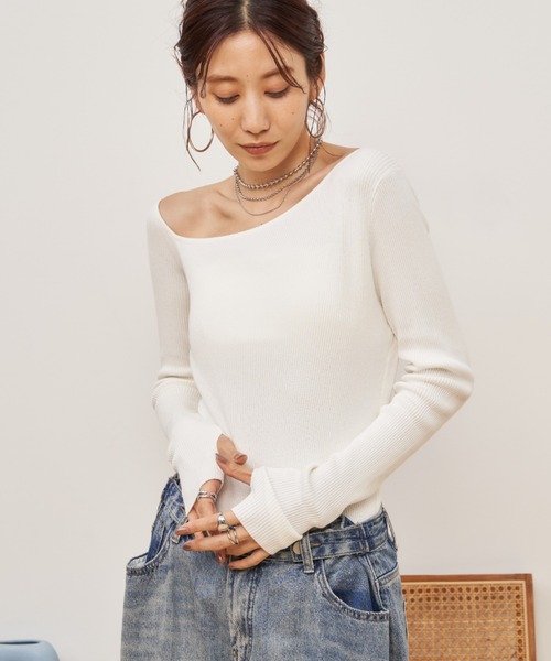 Auntie Rosa Holiday(アンティローザホリデー)の「アシメワンショルダーリブニット(ニット/セーター・レディース・ブルー/アイボリー/ブラック・FREE)」の17枚目の写真